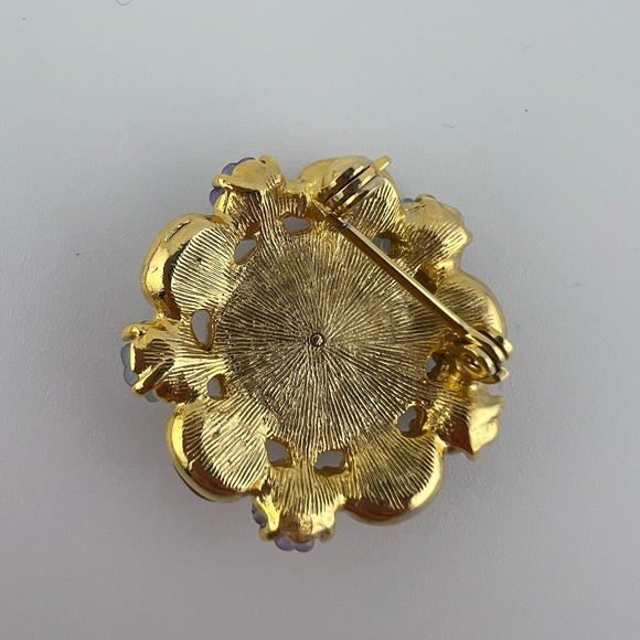 Vintage Floral Cabochon Brooch Pastel Flower Cluster Gold Tone Round Pin - Picture 5 of 6